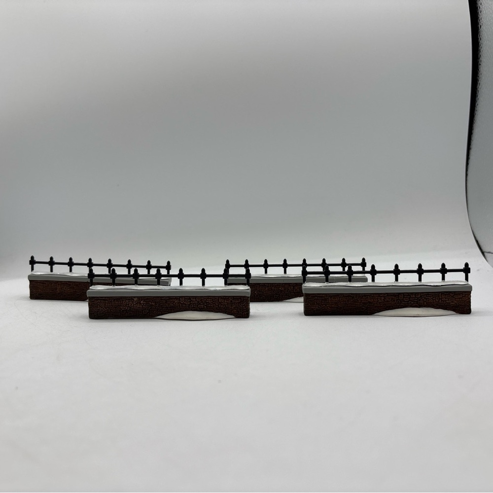 Dept 56 Vintage Heritage Village Churchyard Fence Extensions Set Of 4 5807-6 EUC